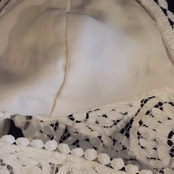 Top shop cream colored crop top side zip size US 6 - Picture 4 of 9